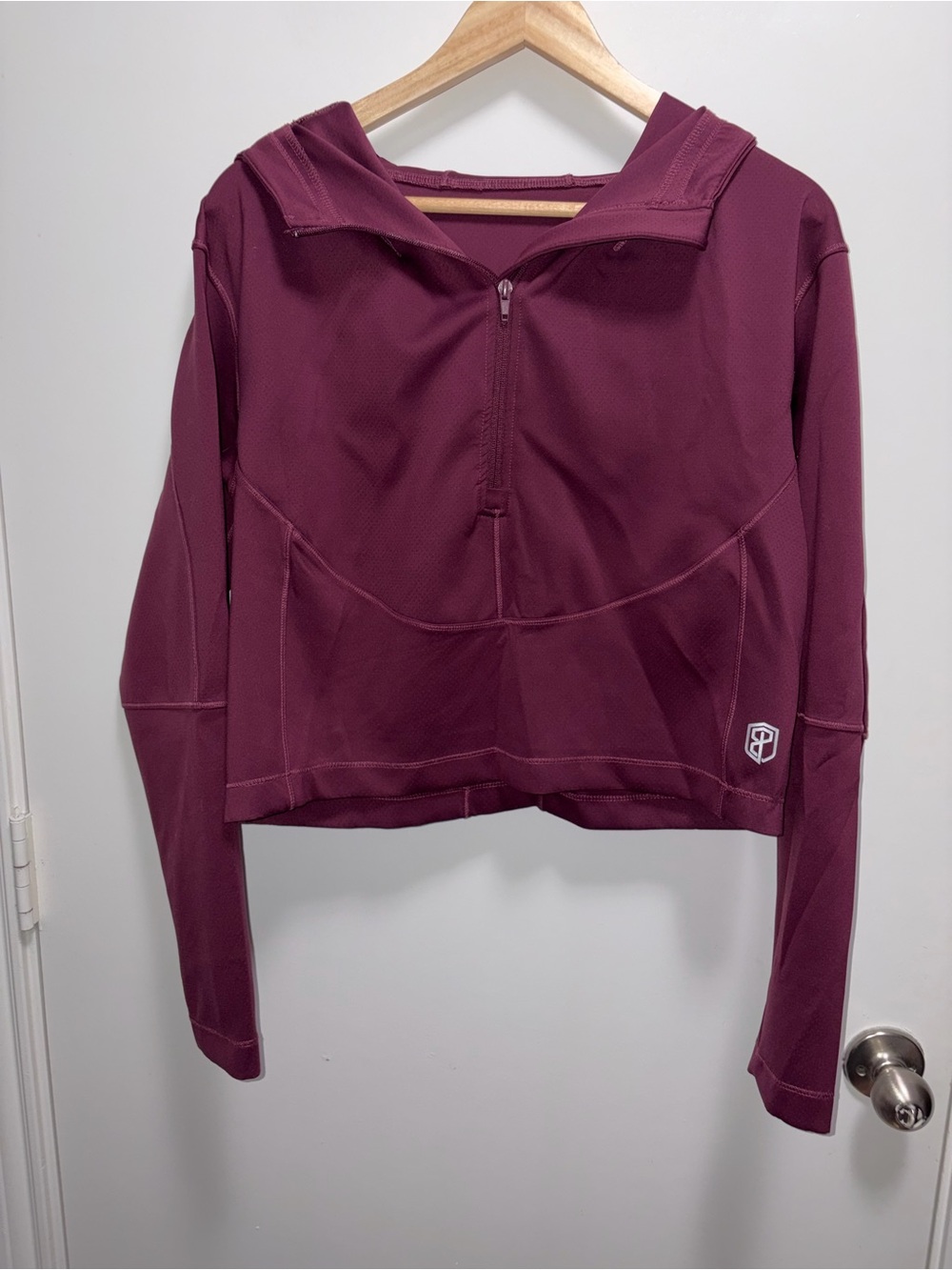 Born Primitive Convertible Pullover in a Dark Pink/Merlot Women’s Size Medium - Picture 2 of 5